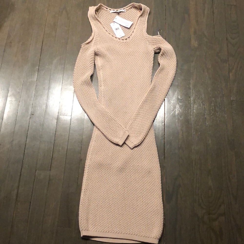 Guess LS Desiree cold shoulder dress